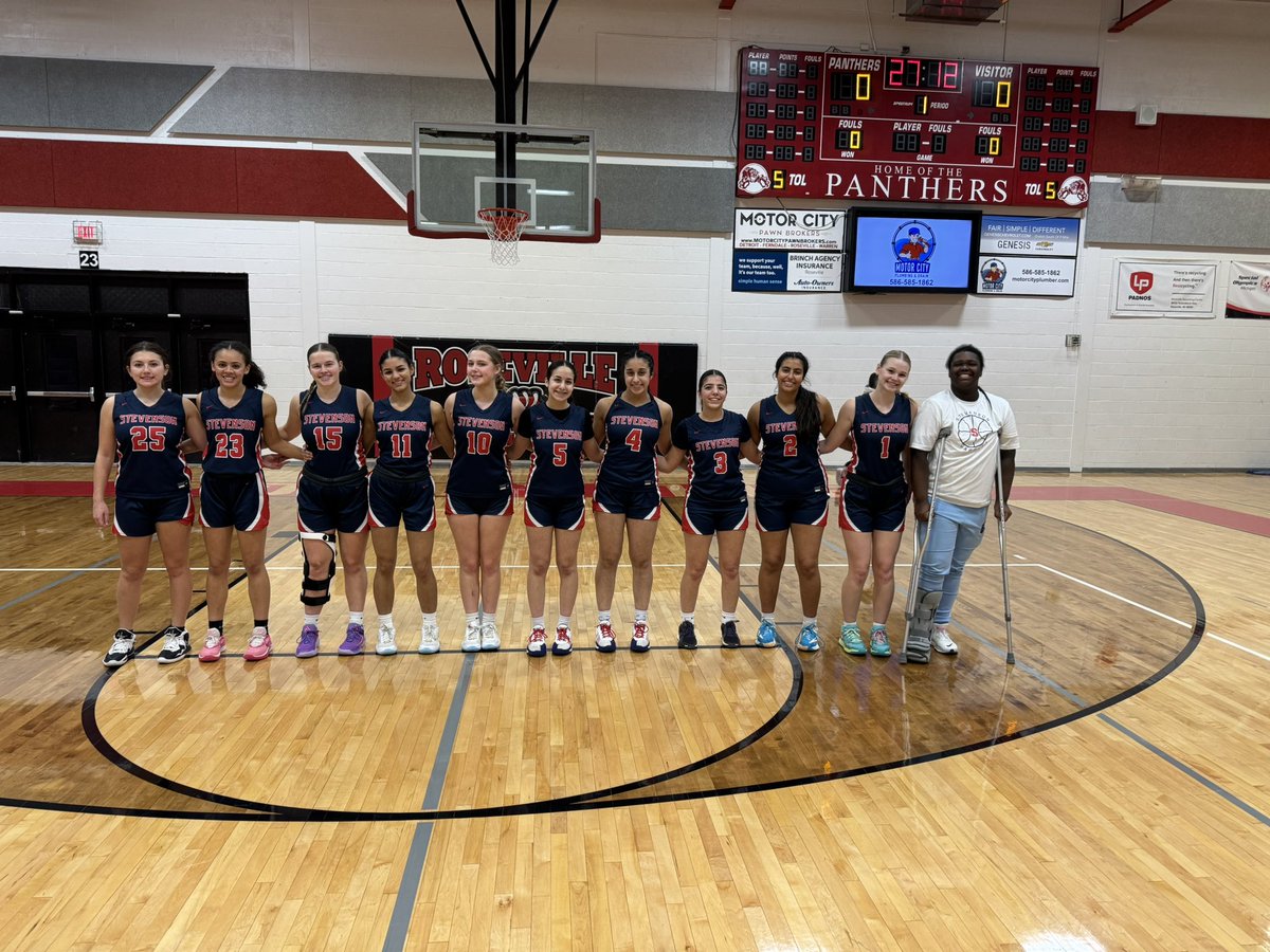 Sometimes you don’t get the win but the girls fight the entire game! Some highlights were, Kyla Cook18p, Hannah Tamou 11p, Allie Szalkiewicz 8p.