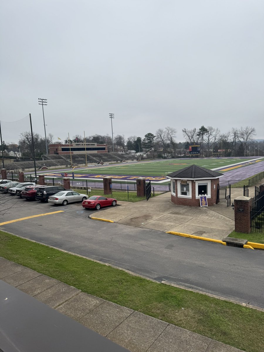 d.faulk4 (@d_faulk4) on Twitter photo Thank you <a href="/BigSmitty71/">Andre Smith</a> @GoodeElitePrep <a href="/CoachBivensSr/">Coach Rodney Bivens Sr</a> for having me on Campus for an Official Visit today ! Had an awesome time ๐ช๐พ
<a href="/trlong02/">Ty Long</a> <a href="/CoachJonesWR/">Walter Jones III</a> <a href="/CoachWatson14/">Ronnie Watson</a> Thank you <a href="/BigSmitty71/">Andre Smith</a> @GoodeElitePrep <a href="/CoachBivensSr/">Coach Rodney Bivens Sr</a> for having me on Campus for an Official Visit today ! Had an awesome time ๐ช๐พ
<a href="/trlong02/">Ty Long</a> <a href="/CoachJonesWR/">Walter Jones III</a> <a href="/CoachWatson14/">Ronnie Watson</a>