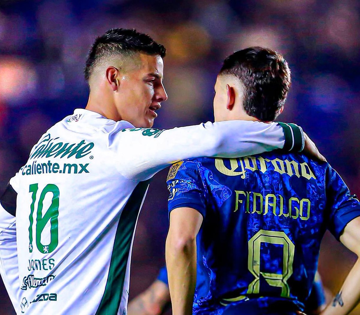 _AndreCA7's tweet photo. Demasiada magia en una foto. https://t.co/FfjO3WQlcg