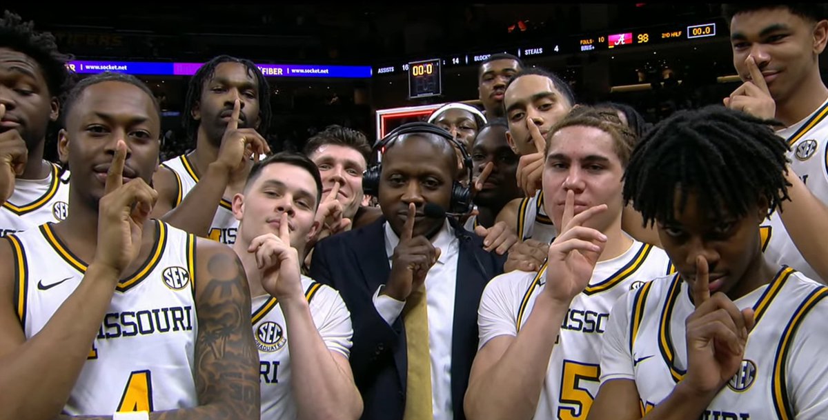 No Context College Basketball (@contextfreecbb) on Twitter photo 