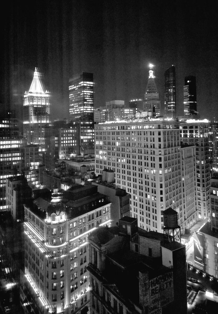 뉴욕 호텔 방에서 섹트 피드 보며...
다들 맛...잇..꼬르 🥰