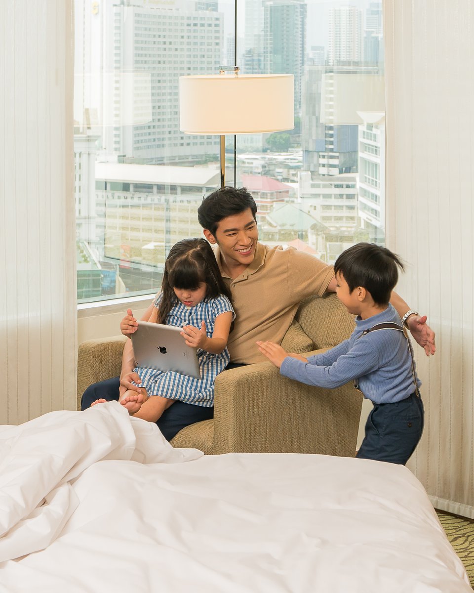Treat your family to a premium getaway at Holiday Inn Bangkok Silom! 📷📷 Spacious rooms and unforgettable moments await. 📷📷
.
𝗕𝗼𝗼𝗸 𝘆𝗼𝘂𝗿 𝘀𝘁𝗮𝘆 𝘁𝗼𝗱𝗮𝘆
bit.ly/HolidayInnSilom
.
#holidayinnbangkoksilom #AnIHGHotel #IHGOneRewards #BringOnTheRewards #ExperienceIHG
