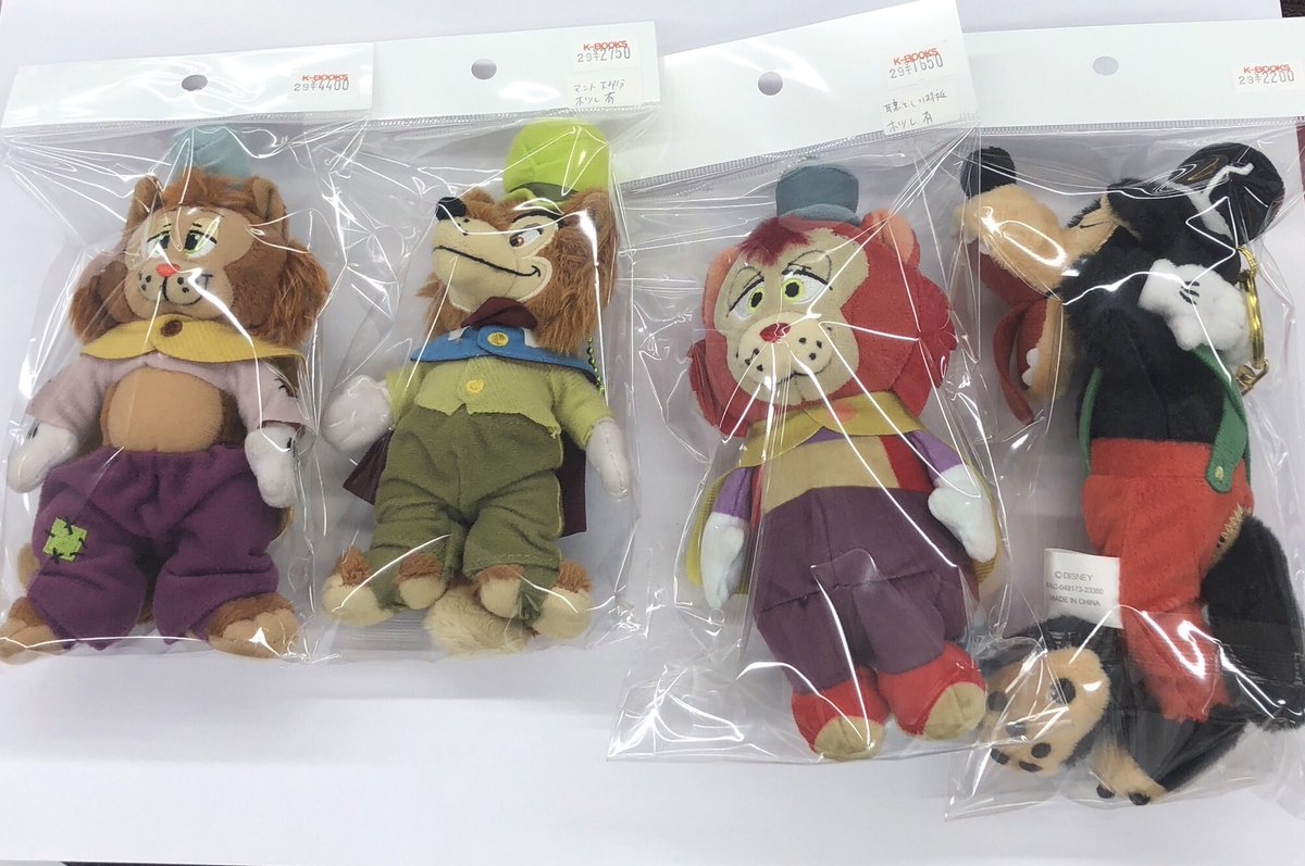 入荷情報】 『#ディズニー』 ぬいぐるみバッジ中心に入荷です✨ お迎え