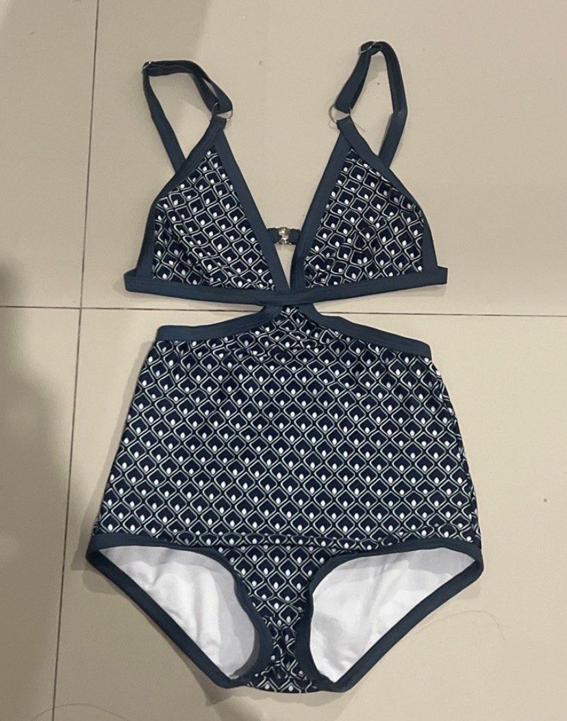 bvgrchill's tweet photo. Ada yang cari bikini?
Aku mau preloved bikin size s 
Udah ga muat di aku🥺
Bahannya bagus bgt

💰50k aja https://t.co/lGn0JxFpGs