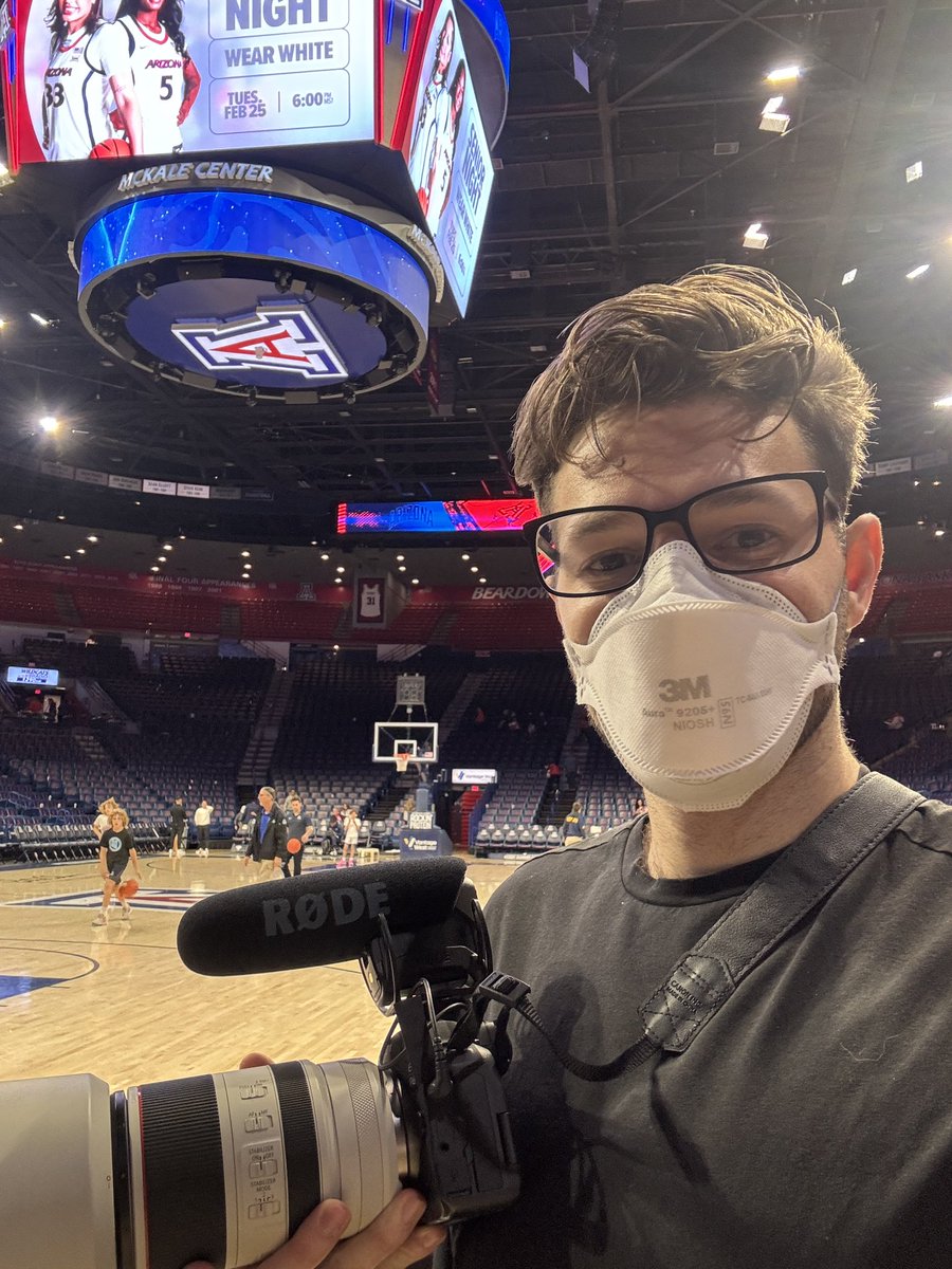 JeramiJer's tweet image. Today was my first time shooting division 1 sports. It was an absolute blast and a huge plus for the portfolio. To get to this position it was all about networking. I can’t wait to shoot more sporting events and eventually work in this field fulltime.