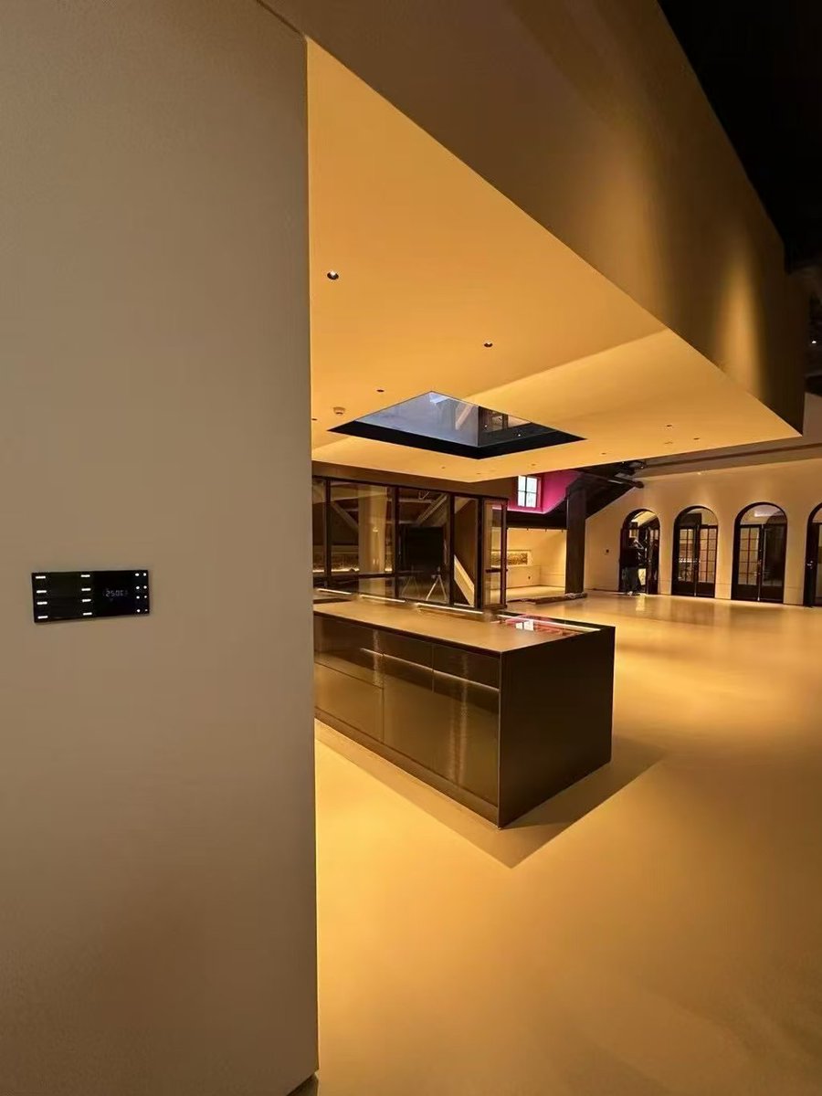 When ancient architecture meets modern smart technology, what kind of sparks will the two create? Let's take a look at Moorgen's performance at the Carlowitz &amp; Co building in Shanghai!

#moorgen #project #SmartHome #smartbuildings #solutions #intelligence #automation
