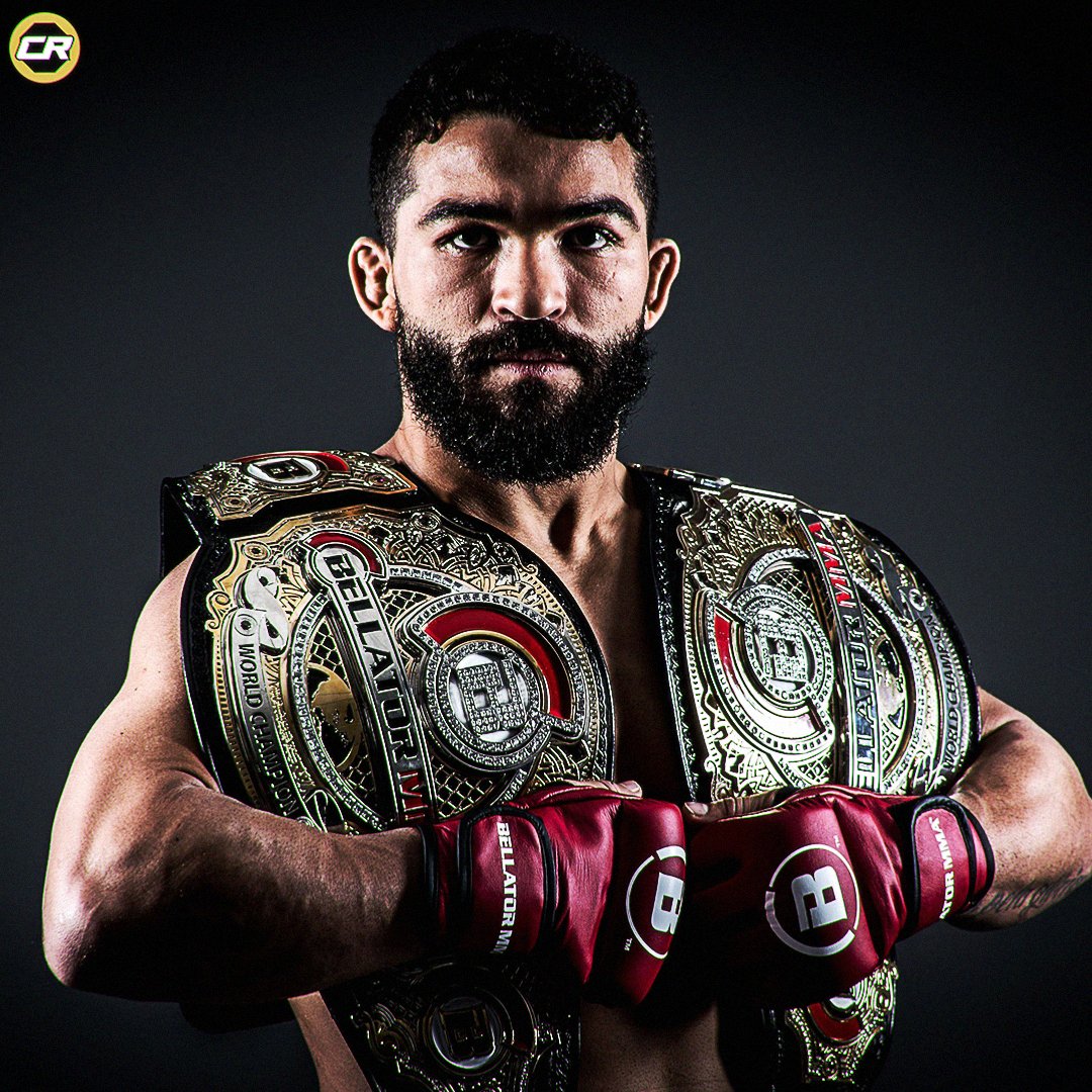 Championship Rounds (@champrds) on Twitter photo Patricio Pitbull sends a message to the featherweight division after signing with the UFC:
"It's time to conquer a new crown. UFC featherweights, your future king has arrived!" ๐๐
(via. <a href="/PatricioPitbull/">Patricio Pitbull</a>) #UFC314 #UFC #MMA Patricio Pitbull sends a message to the featherweight division after signing with the UFC:
"It's time to conquer a new crown. UFC featherweights, your future king has arrived!" ๐๐
(via. <a href="/PatricioPitbull/">Patricio Pitbull</a>) #UFC314 #UFC #MMA