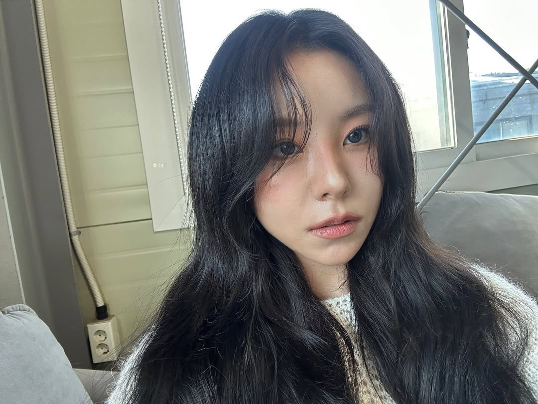 🦋 2025.02.20

세 번의 날갯짓을 약속해 잘 듣고 계신지요 🪽

instagram.com/p/DGSIMp1Ss-G/…