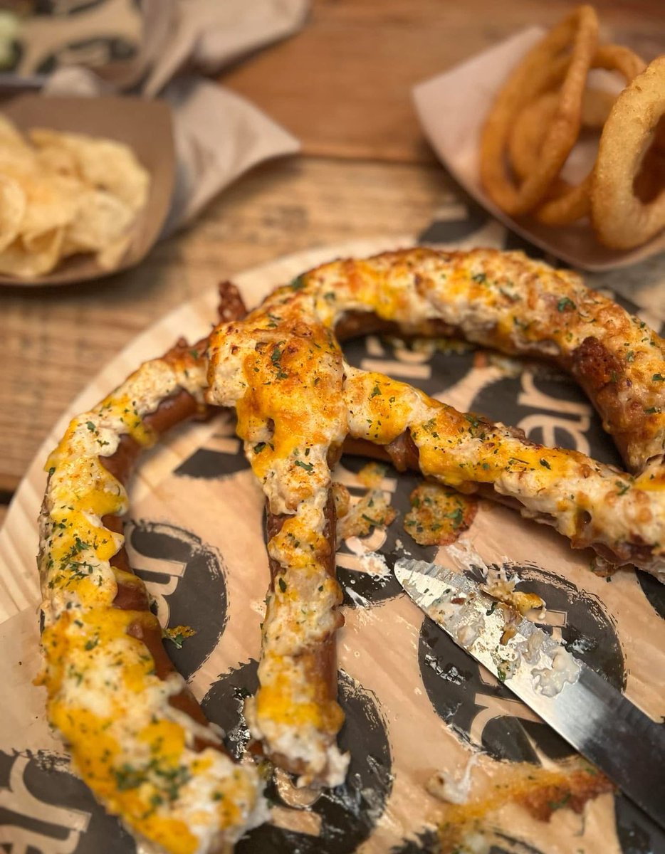 DescriptionVan2's tweet image. Cleaning