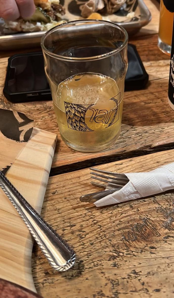 DescriptionVan2's tweet image. Cleaning