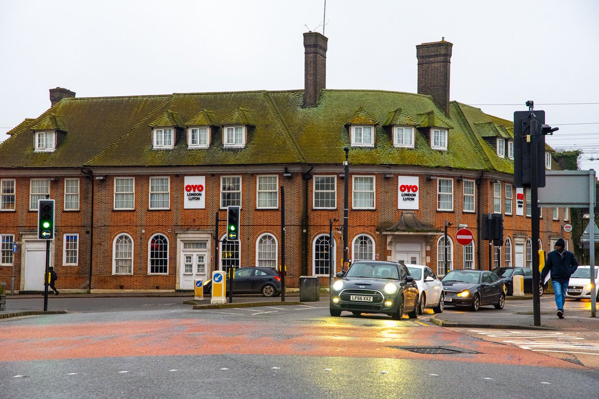 A place that sounds and spells like home but never look like home #oyo