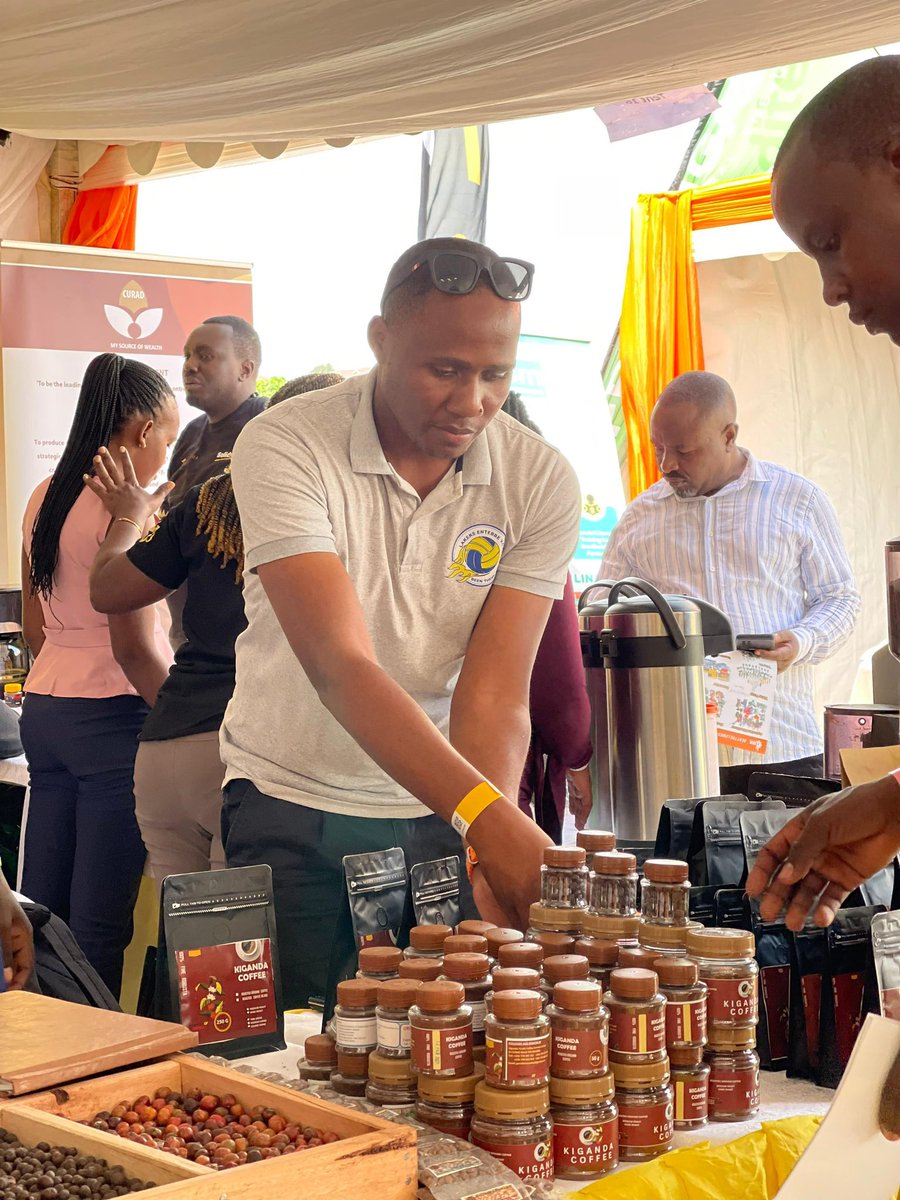 Kiganda Coffee delivers strong Fine Robustas from Kasanda. This youth is a memeber of UCRA, keep winning youth. #AppleLaunch #Budget2025 #YouthsCoffee #ValueAddition #JHOPE #EastEnders #MutyabaGerald