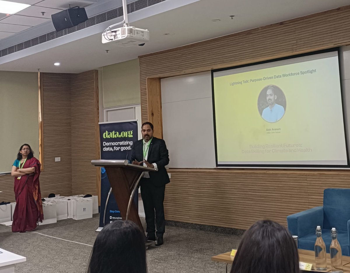 J-PAL South Asia (@jpal_sa) on Twitter photo 📢 LIVE from <a href="/AshokaUniv/">Ashoka University</a> , Sonipat!
Alok Arunam (<a href="/ArunamAlok/">Alok Arunam</a>), IDCA fellow (2023-24), takes the stage sharing his journey from engineering to policy and how data-driven governance can drive real impact.
#DataForImpact #FellowSpeaks 📢 LIVE from <a href="/AshokaUniv/">Ashoka University</a> , Sonipat!
Alok Arunam (<a href="/ArunamAlok/">Alok Arunam</a>), IDCA fellow (2023-24), takes the stage sharing his journey from engineering to policy and how data-driven governance can drive real impact.
#DataForImpact #FellowSpeaks