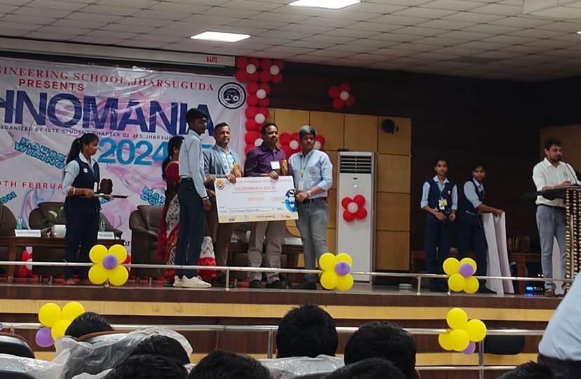 govtpolysonepur's tweet photo. Rudra Kumar Pande and Siddharth Shankar Acharya of Civil engineering department got 1st Prize in Bridge design and 2nd prize in AutoCAD drawing in the state level Techfest of JES, Jharsuguda. https://t.co/QUatQMcYpe