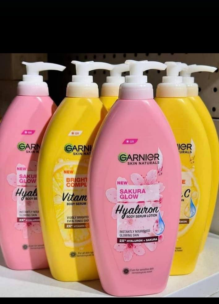 thepetitebae's tweet photo. Hi guys I sell original skincare products.
Please patronise my small business 🙏
Garnier vitamin C or hyaluronic acid lotion 🏷️13500
Balance active formula Vitamin C serum 🏷️13500
The Ordinary Niacinamide 10%+zinc 1% 18000
Vaseline vitamin B3 body oil 🏷️15500 https://t.co/vdGNKn1cVZ