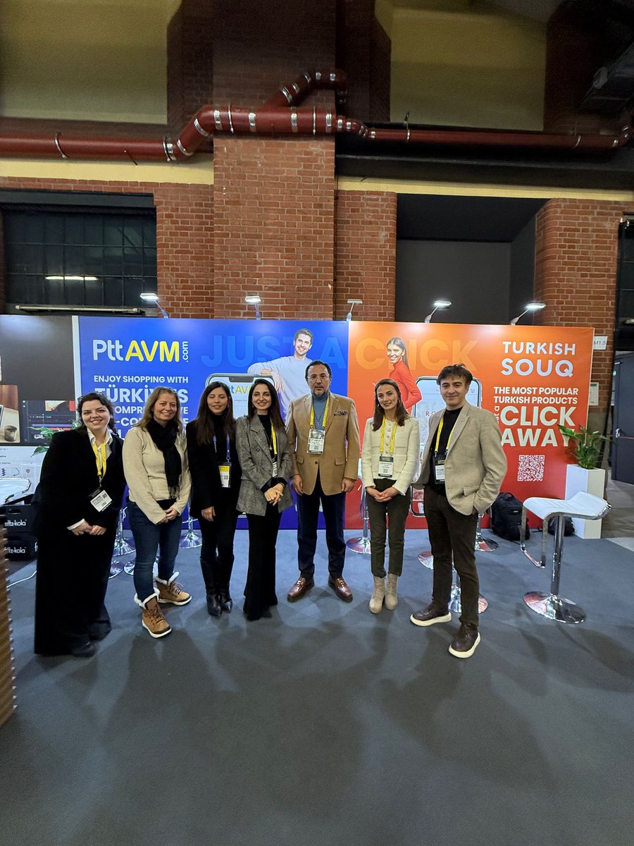hkncevikoglu's tweet photo. E-commerce Berlin 2025 fuarına, hem PttAVM hem de Turkishsouq markalarımızla katıldık.
Küresel e-ticaretin nabzını tutmak, yeni iş birlikleri kurmak, sektördeki yenilikleri keşfetmek ve bizdekileri paylaşmak için buradayız.
#neolursaolsuneihracat #EcommerceBerlin2025 #PttAVM #Turkishsouq