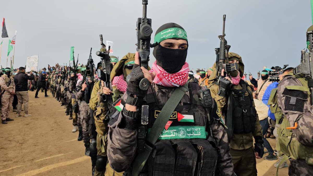 ⚡️BREAKING: Hamas Statement regarding the Handover of Four Bodies of Zionist Captives by Al-Qassam Brigades:

The Al-Qassam Brigades and the resistance ensured that the handover ceremony of the captives’ bodies respected the dignity of the dead and the feelings of their families,