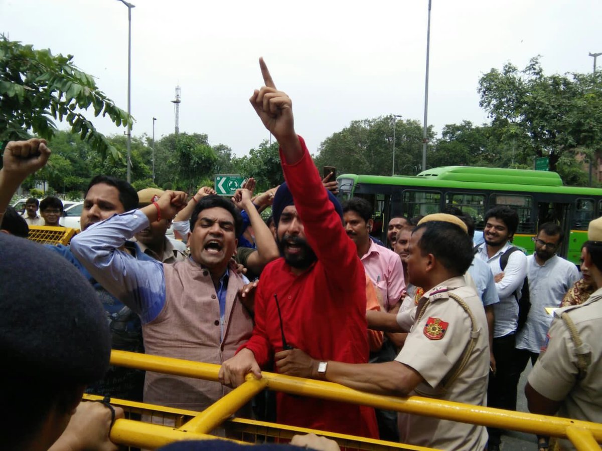 Tajinder Bagga (@tajinderbagga) on Twitter photo рдмрдбрд╝реЗ рднрд╛рдИ рд╢реНрд░реА <a href="/KapilMishra_IND/">Kapil Mishra</a> рдЬреА рдХреЛ рджрд┐рд▓реНрд▓реА рдХрд╛ рдХреЗрдмрдиреЗрдЯ рдордВрддреНрд░реА рдмрдирдиреЗ рдкрд░ рд╣рд╛рд░реНрджрд┐рдХ рдмрдзрд╛рдИ рдФрд░ рд╢реБрднрдХрд╛рдордирд╛рдПрдВ рдмрдбрд╝реЗ рднрд╛рдИ рд╢реНрд░реА <a href="/KapilMishra_IND/">Kapil Mishra</a> рдЬреА рдХреЛ рджрд┐рд▓реНрд▓реА рдХрд╛ рдХреЗрдмрдиреЗрдЯ рдордВрддреНрд░реА рдмрдирдиреЗ рдкрд░ рд╣рд╛рд░реНрджрд┐рдХ рдмрдзрд╛рдИ рдФрд░ рд╢реБрднрдХрд╛рдордирд╛рдПрдВ