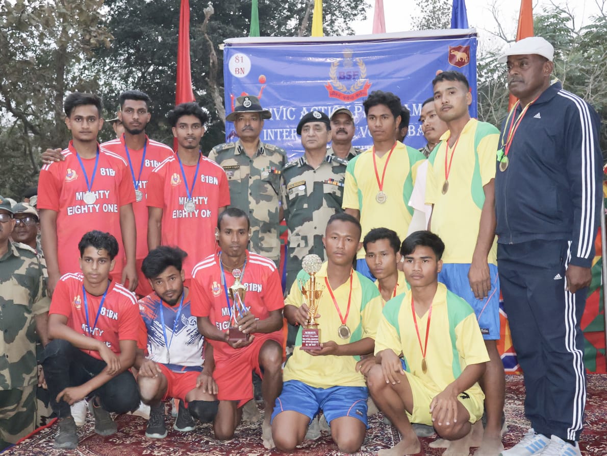 BSF_Tripura's tweet image. On 19/02/25, 81 Bn #BSFTripura organised Inter Village Volleyball Competition under #CivicActionProgramme at BOP Dhanpur. Team of village Dhanpur clinched the trophy of the event. DIG SHQ BSF Gokulnagar awarded the winner and all the participants.
@BSF_India