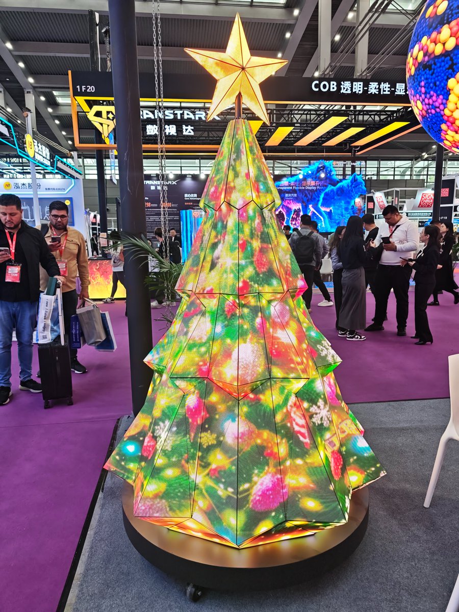 CherryXia7's tweet image. Unique Christmas Tree LED: Unleash Your Imagination for the Holidays 📷📷
📷📷Specially designed for Christmas, creating a festive atmosphere!Our tree - shaped LED product is an essential addition to your holiday decor.
#ledtree #led #christmas #display #tree #USER