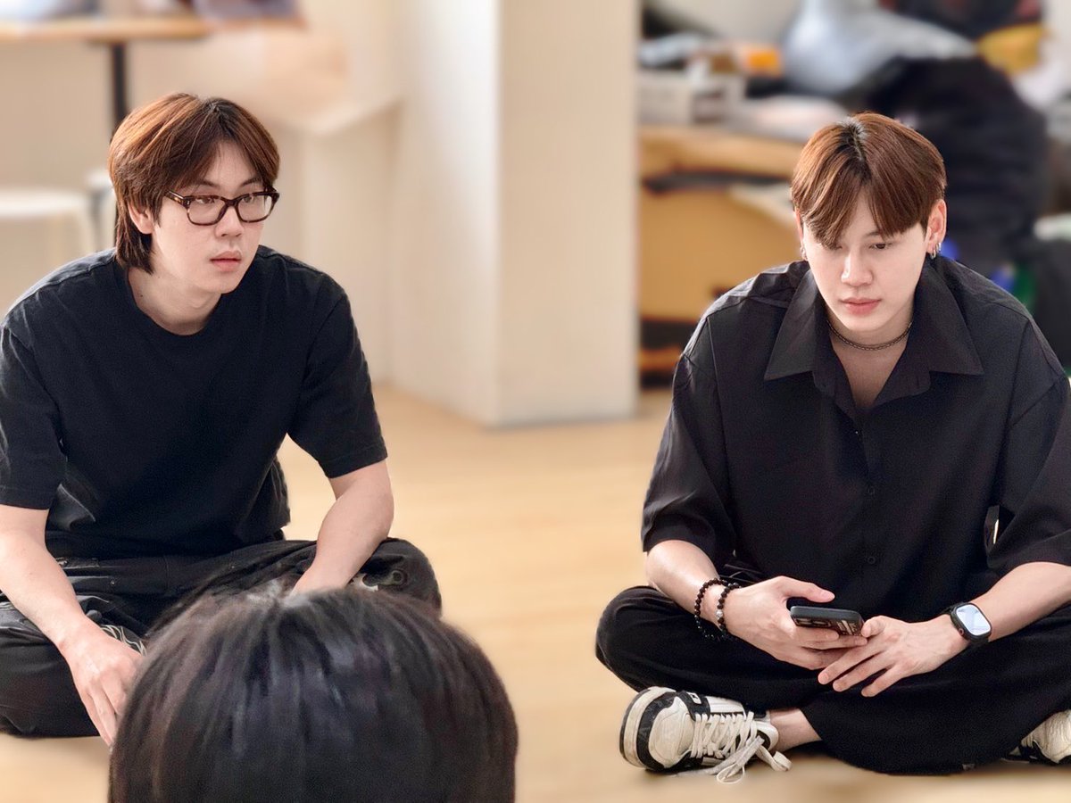 REVAMP Read Through! ✅
ชาวแวมไพร์ที่หลับไหล ใกล้จะถึงเวลาตื่นขึ้นมาแล้ว
รอติดตามน้องแวมป์กันด้วยนะทุกคน 🕯️🩸

<a href="/bb0un/">บุนบุ่นบุ้นบุ๊นบุ๋น Mitsuaki Akito🥦</a> <a href="/Prem_space/">ซาลาเปา</a> 
#RevampSeries 
#GMMTV