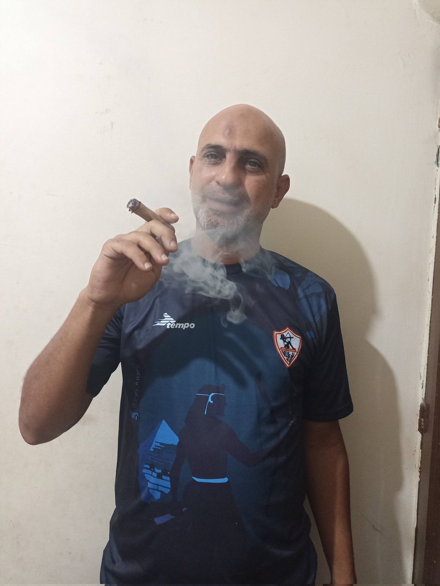 فوق كل أرض وتحت أى سماء 
حب الزمالك يجرى فى الدماء 
#الزمالك