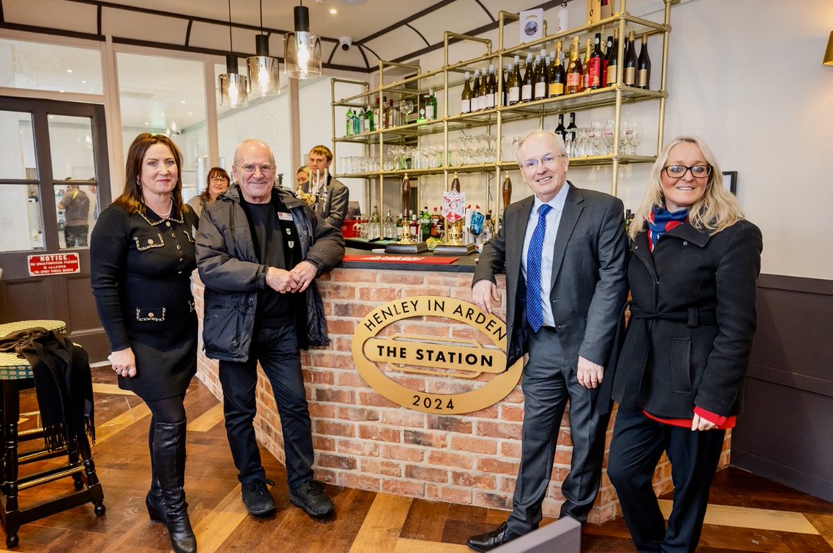 Shakespeare Line RUG (@slinepg) on Twitter photo Great to celebrate a year of success at #HenleyinArden station. This was a year ago today when <a href="/LordPeterHendy/">Lord Peter Hendy</a> opened the renovated station. Since then £15k has been given to local good causes👍 Great to celebrate a year of success at #HenleyinArden station. This was a year ago today when <a href="/LordPeterHendy/">Lord Peter Hendy</a> opened the renovated station. Since then £15k has been given to local good causes👍