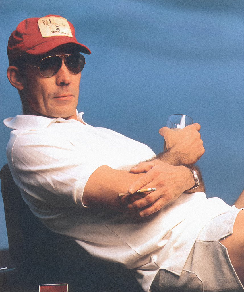 20 février 2005.

Il y a 20 ans disparaissait l’inventeur du "gonzo journalism", le génial Hunter S. Thompson.

#HST #HunterSThompson #GonzoJournalism #FearAndLoathing <a href="/SteadmanArt/">Ralph Steadman Art</a> <a href="/Gonzai/">Gonzaï</a>