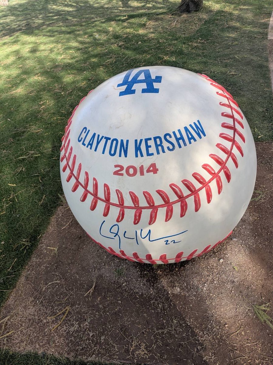 𝟸月┈ 初𝙿𝙾𝚂𝚃 𓇬 
体調に波があるので、𝕏 もなかなか出来ませんが、楽しい季節がやって来たので気分上々⟡.· 今月も残りあと僅か、素敵な毎日をお過ごしください·˖✩