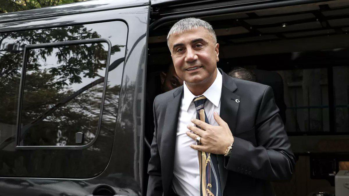 Sedat Peker: "Yasadışı bahis ve uyuşturucu kullanma oranı ülkemiz için milli tehdit seviyesine geldi.                                                                                     

Caydırıcı cezalar çıkarılıp bu iki illetten ülkemizin acilen kurtarılması lazım.

Şu an bu