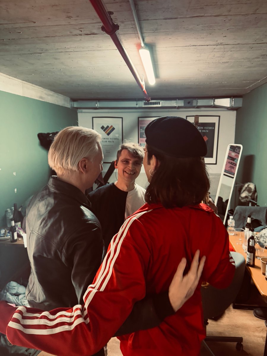 What a week it’s been for @thesaintleonard — riding high after four blistering nights last week in Germany with <a href="/libertines/">Libertines</a>  🙌

To top it off, his latest single "Wits End" dropped, and if it’s not already soundtracking your day, you’re doing something wrong 🔥

📸 Kyle Anderson