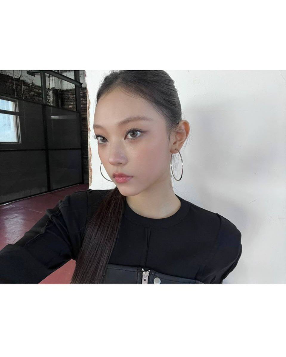 FranceHaerin's tweet photo. INSTAGRAM ┊ 250220

Haerin a posté sur Instagram 

2/2

#HAERIN #해린 #뉴진스 #NewJeans #NJZ #엔제이지 • 🧚🏻‍♀️ https://t.co/x2hxLkQPV4
