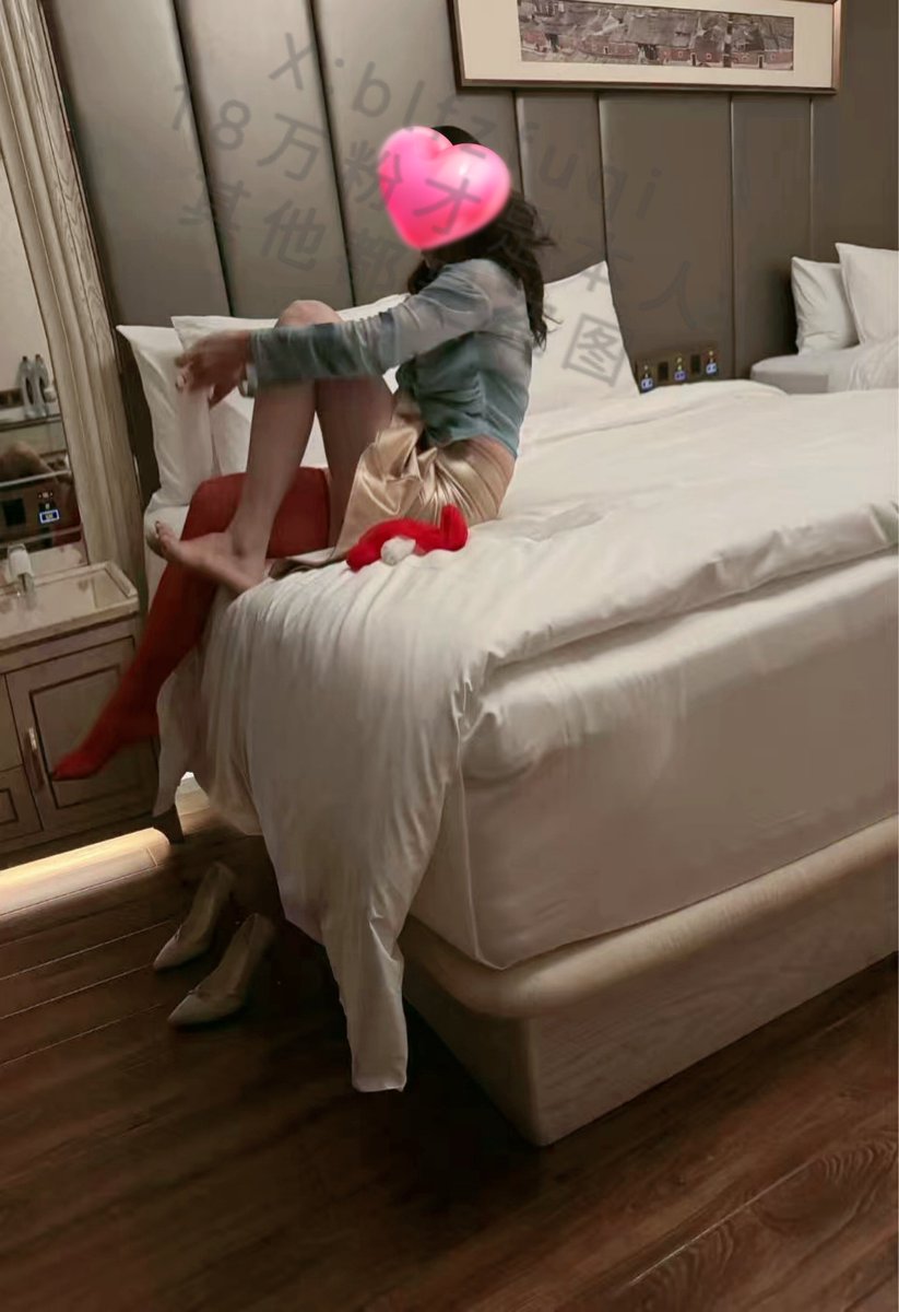 福利姬拨乱反正夫妻分享的黄推图片2 - 网红私拍内容