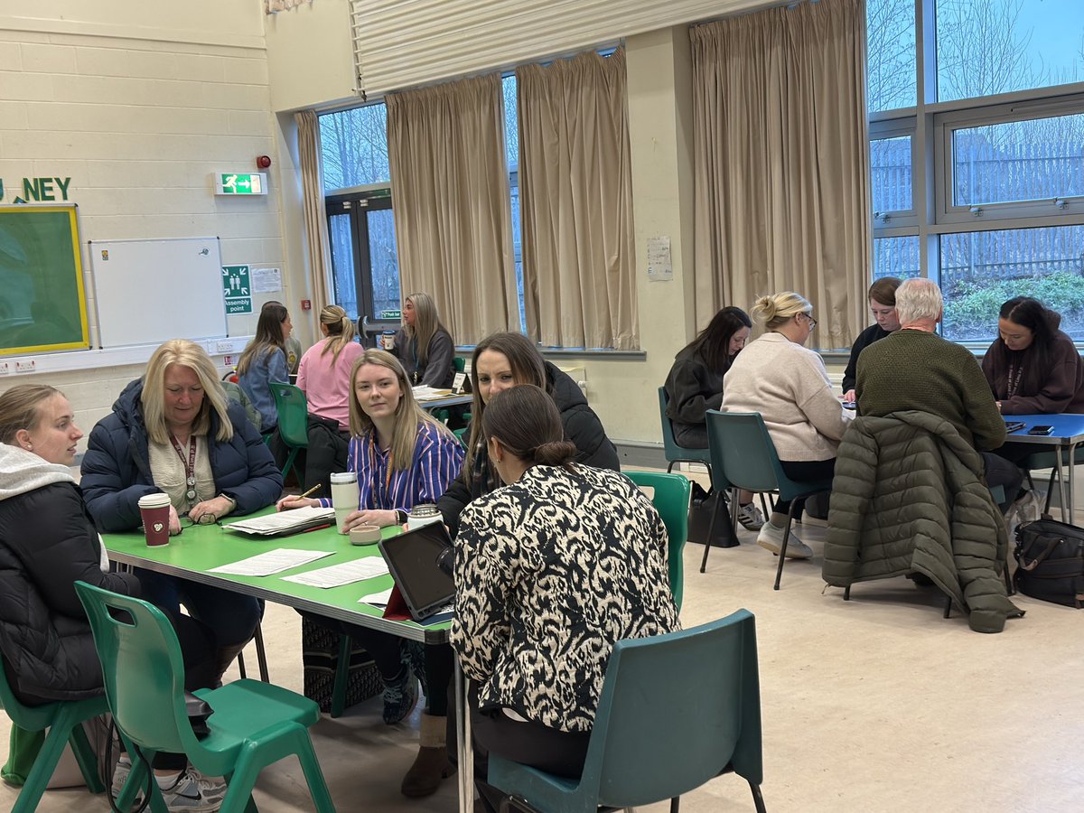 RossElaineross's tweet image. Staff from @OLPPrimary and @StRoseOfLimaPS worked collegiate yesterday on a #Moderation exercise looking at improving the quality of #LearningAndTeaching in #RERC. @EdISGlasgow @rercag @ArchdiocGlasgow