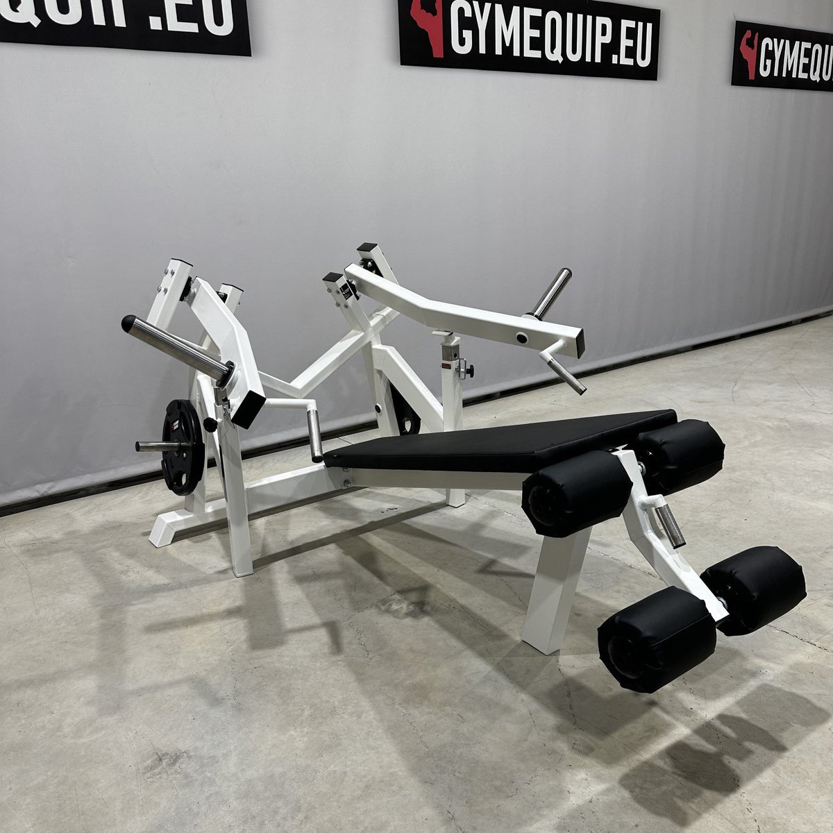 FOR 2 SOL

first to guess my bench press pr gets it

good luck