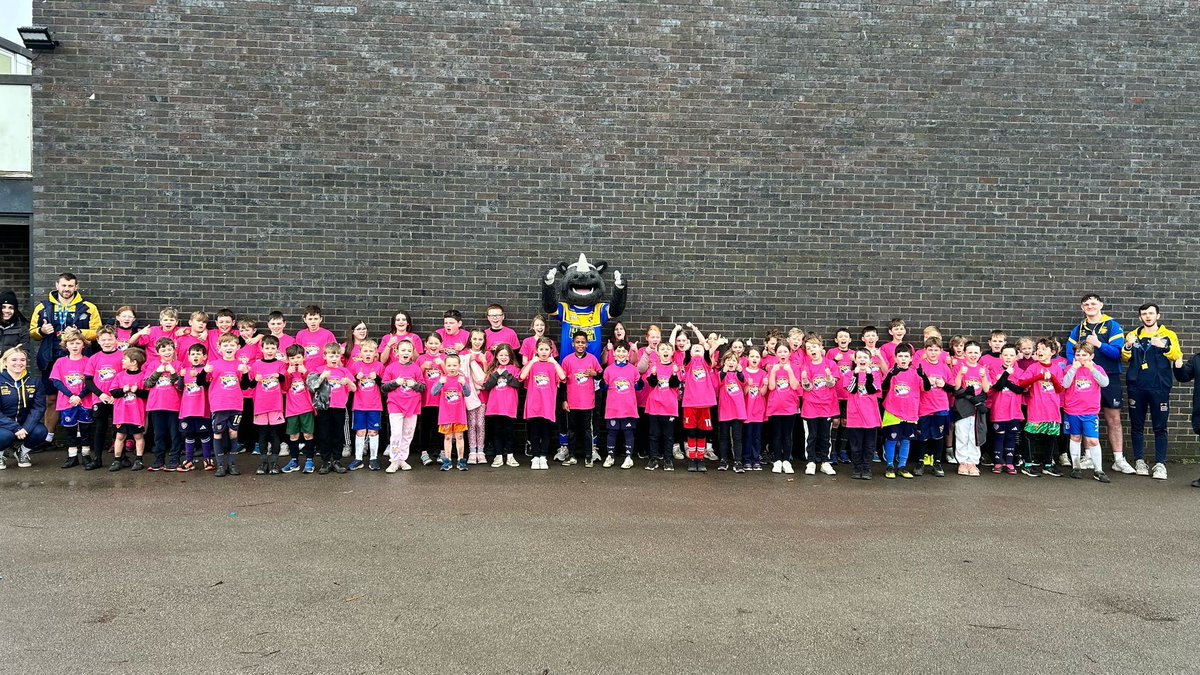 RugbyLeeds's tweet photo. Our fourth and final Multi-Sport Camp at @WetherbyHigh saw 95 young people enjoy a fantastic range of activities this February Half Term🏏🏉

A huge thank you to the Wetherby Ward Councillors Youth Activity Fund, for allowing us to provide this opportunity to local children!🙏 https://t.co/hdt5w4TDXS