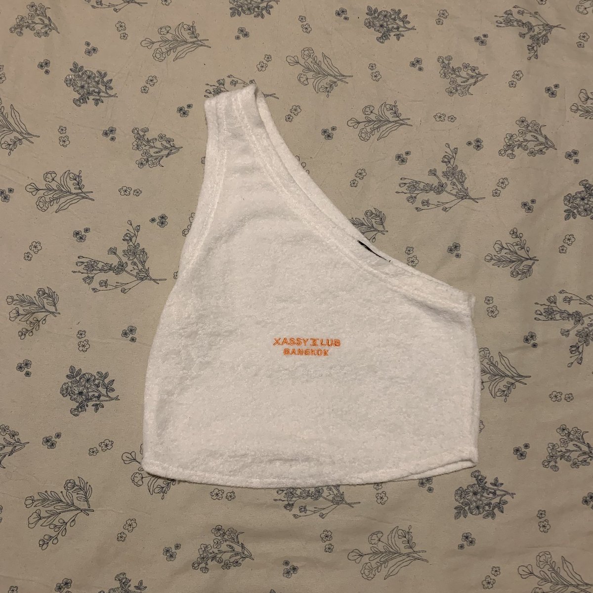 imcot_'s tweet photo. 1. baby tee S 100฿
2. xassy.bkk 130฿
3. M 35฿
4. 24-25 19฿

#ส่งต่อเสื้อผ้า  #ส่งต่อเสื้อผ้ามือสอง   #cintageshop #vghbkk #stylistshop #ส่งต่อกระเป๋า #ส่งต่อเสื้อผ้ามือ2 #โล๊ะตู้มือสอง #โล๊ะตู้ https://t.co/NbqDASPW1c