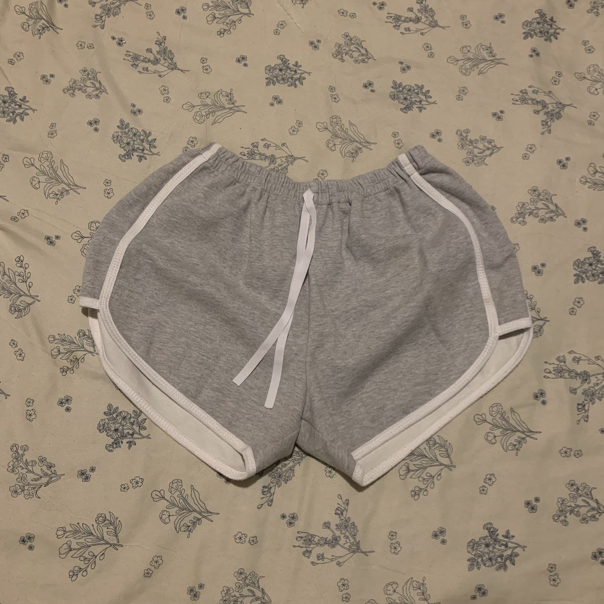 imcot_'s tweet photo. 1. baby tee S 100฿
2. xassy.bkk 130฿
3. M 35฿
4. 24-25 19฿

#ส่งต่อเสื้อผ้า  #ส่งต่อเสื้อผ้ามือสอง   #cintageshop #vghbkk #stylistshop #ส่งต่อกระเป๋า #ส่งต่อเสื้อผ้ามือ2 #โล๊ะตู้มือสอง #โล๊ะตู้ https://t.co/NbqDASPW1c