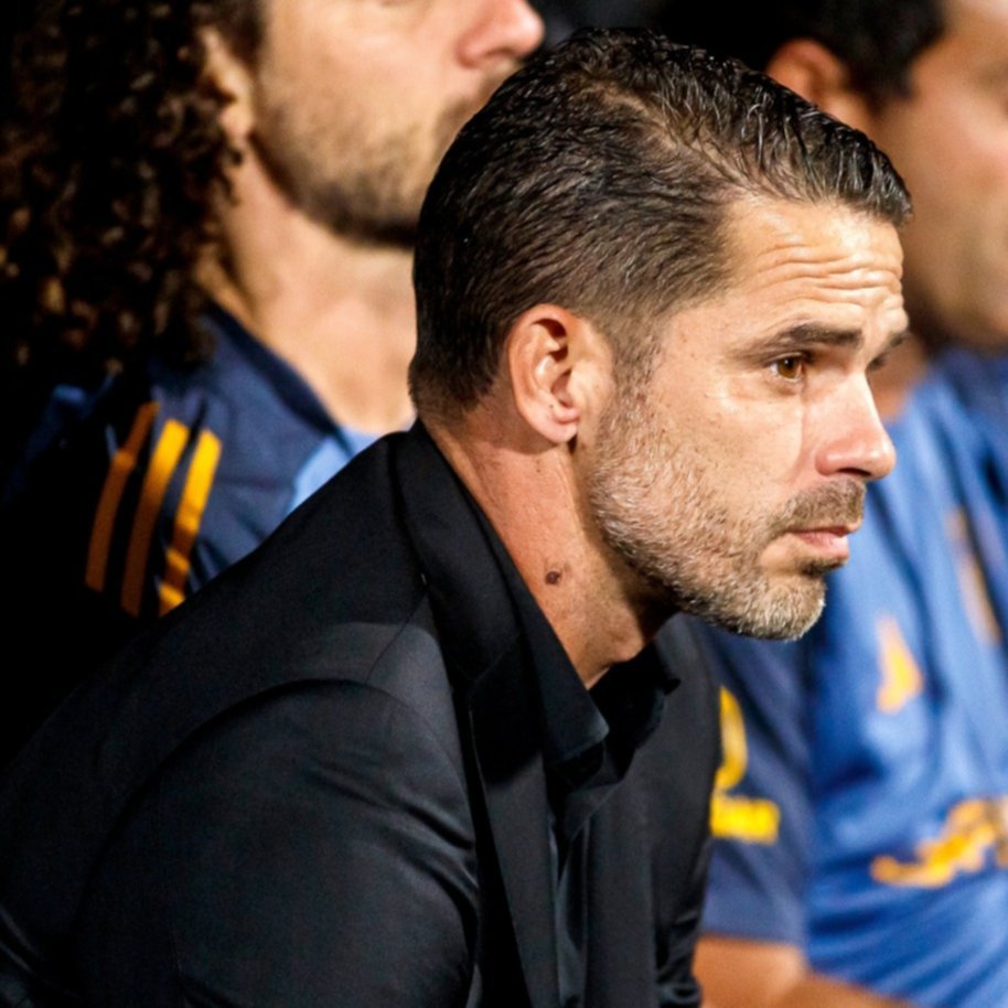 la12tuittera's tweet photo. 🔄Fernando #Gago va a meter mano en el equipo.

⚠️El partido del martes vs Alianza Lima, fue un antes y después, el DT NO dará más créditos en mantener titularidades, entiende que en su gran mayoría, NO le devolvieron la confianza en la cancha tras darle minutos y continuidad.

ℹ️ @MonroigDiego