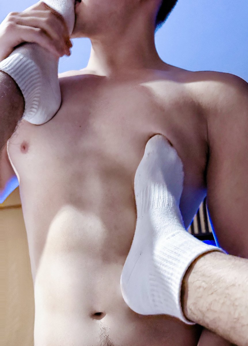 固定上大学了 寻找新的固 
白皮肌肉 坐标成都 东北人25/182/76/44/10sm都可以 
有小癖好 检测➕戴套 合适私