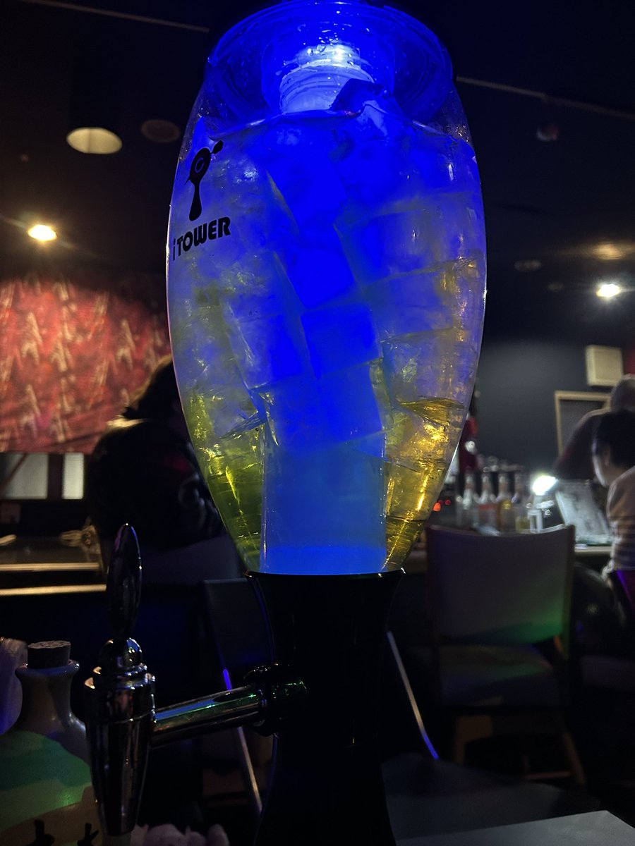 BAR_NERV_NAGOYA's tweet photo. めっちゃ飲むやないの〜!!
階段に注意ね。くれぐれも。
#itower #パリピ #酒 https://t.co/09ajaaVUHh