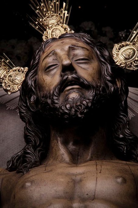 El Consejo de Hermandades y la Hermandad del Santo Entierro ultiman detalles para el Vía Crucis de Sevilla 2025