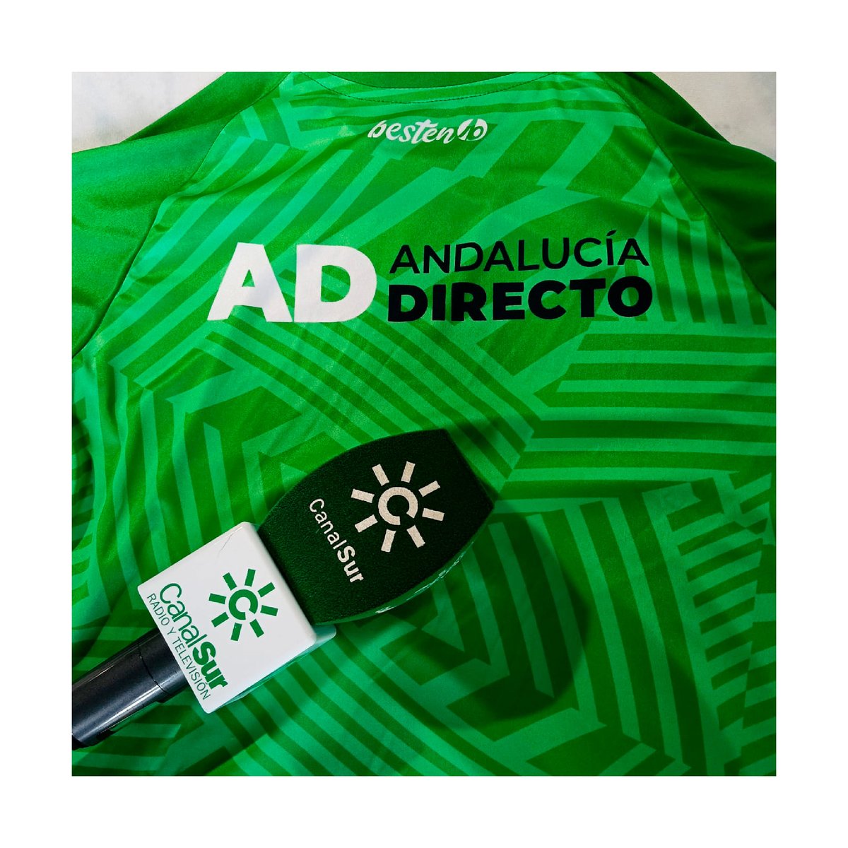 ¡Hoy hemos tenido visita de lujo en Besten10! 📺✨

El equipo del programa <a href="/adirecto/">Andalucía Directo ❎</a>  de <a href="/canalsur/">CanalSur</a>  ha vuelto a hacernos una visita. 💪

No te pierdas el programa de hoy. 

#Besten10 #AndalucíaDirecto #CanalSurTV #VisitaEspecial