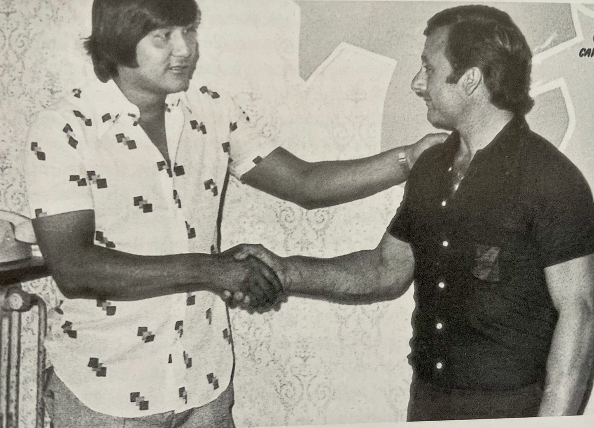 CE Manresa tweet media