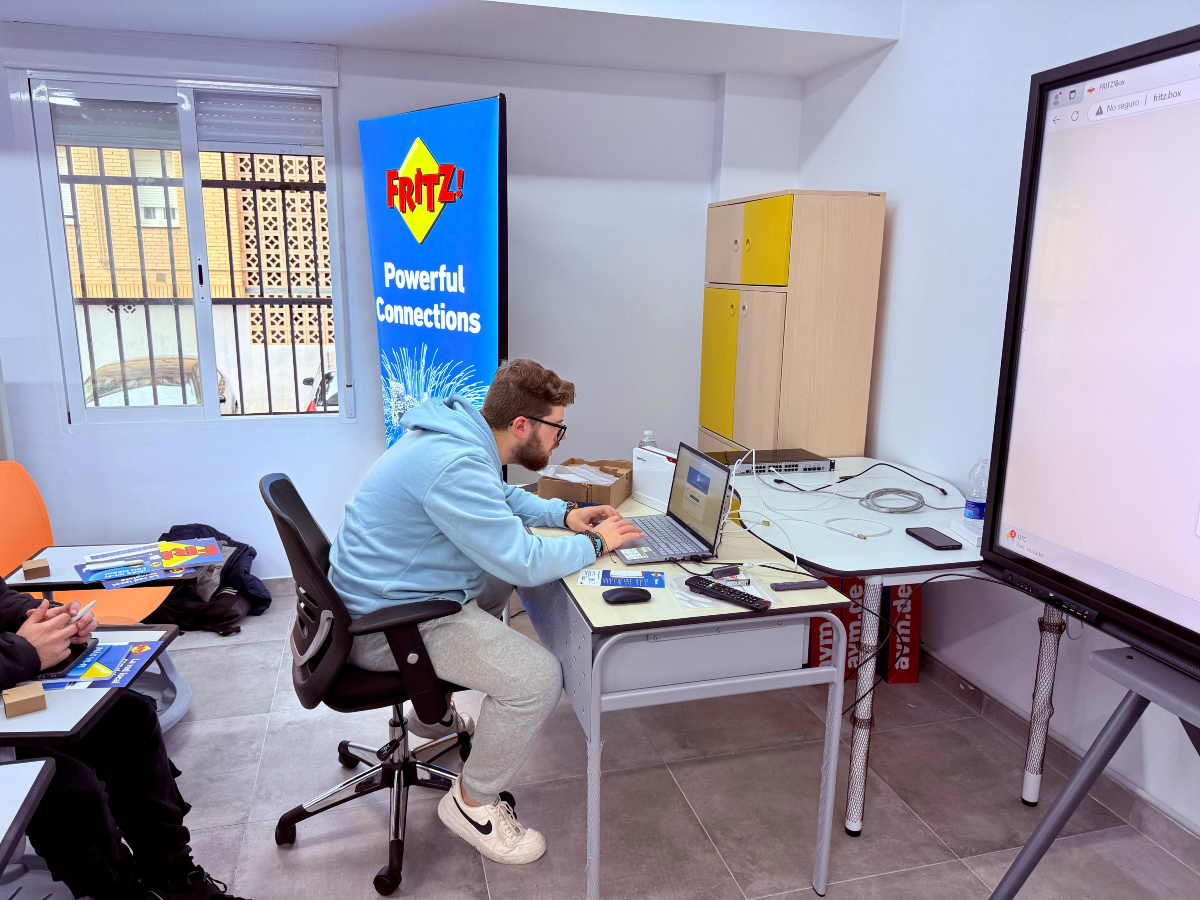 FRITZ!Box España tweet media
