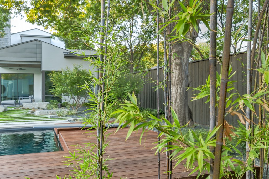 ❣️February is heart month, so this is your friendly reminder to practice healthy lifestyle habits like exercise.  Try these 9 novel ways to engage in nature therapy &amp; boost your heart health.  

bonicklandscaping.com/nature-therapy