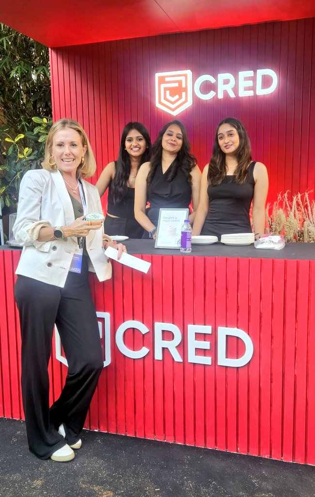 Just when you thought <a href="/CRED_club/">CRED</a> couldn't beat free beer for coins...they go and hand out 🍌 pudding at a payments conference #ftx25 <a href="/Razorpay/">Razorpay</a> <a href="/kunalb11/">Kunal Shah</a>