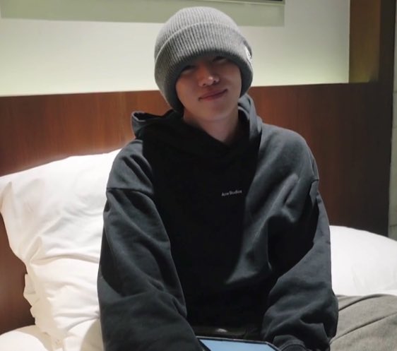 원래 이런 야선 옆에              이런 에이블리폭닥여친

이 국룰임