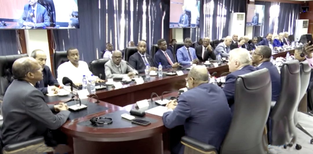 Une délégation du corps diplomatique en poste à Djibouti rend visite au nouveau Président élu de la Commission de l’UA
lire la suite sur lanation.dj