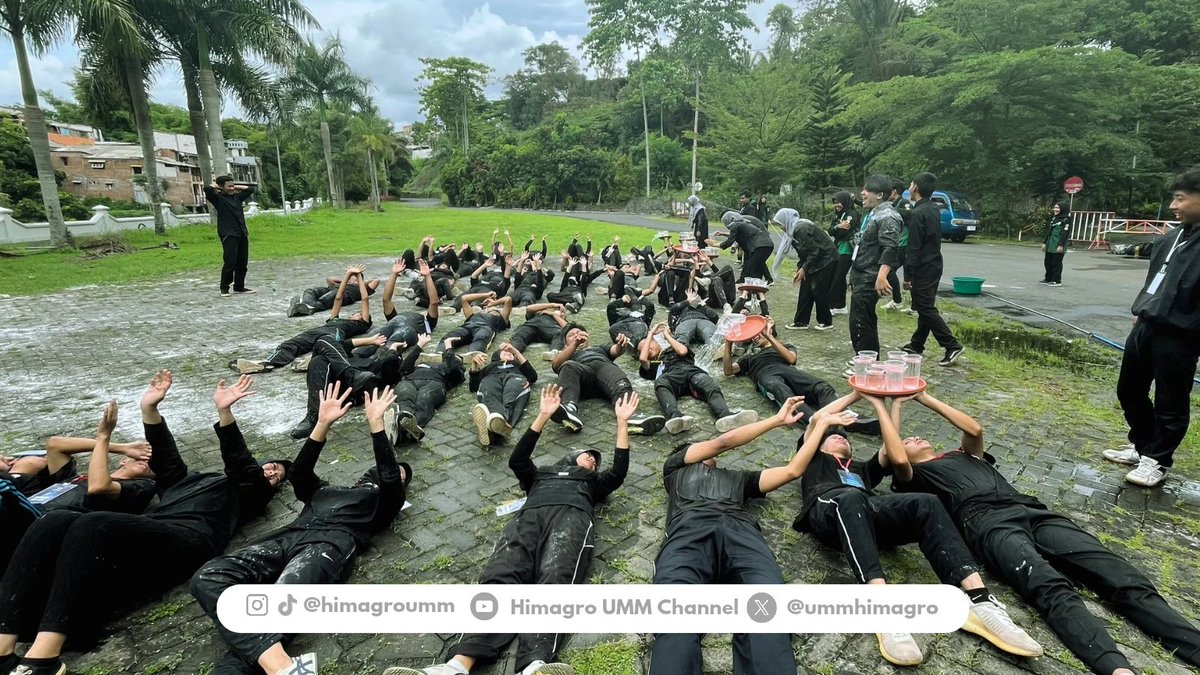 ummhimagro's tweet photo. Hari kedua DOPMA Agroteknologi 2024 penuh dengan energi dan semangat! Kegiatan dimulai dengan senam pagi dilanjutkan dengan berbagai lomba seru yang meningkatkan kekompakan. Sebagai penutup, para mahasiswa baru Agroteknologi resmi disambut supporter Brigade Agronomi. https://t.co/8CzcixoGZk